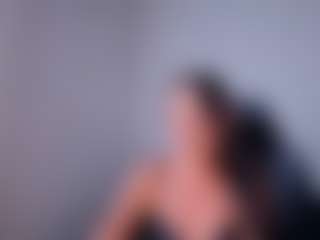 Live cam show with KasandraMature - Camel Toe on luckytryst.com