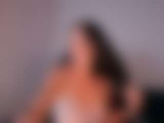 Show de câmera ao vivo com KasandraMature - Public MILF no Camsoda