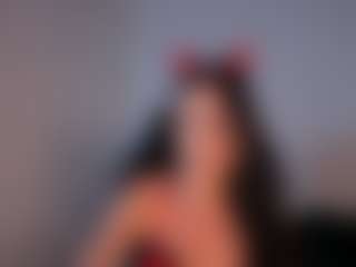 Live cam show with KasandraMature - Granny on live.xheat.ai