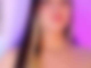 liaa-18's Live Sex Cam Show