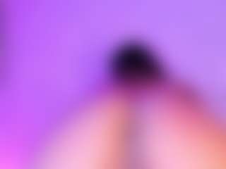 liaa-18's Live Sex Cam Show