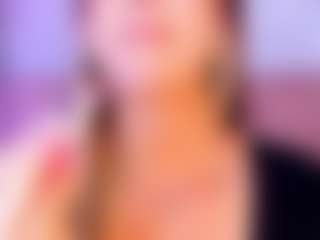 Live cam show with liaa-18 - Petite on Camsoda