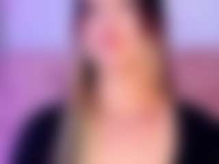 liaa-18's Live Sex Cam Show