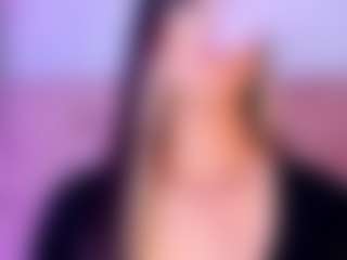 Live cam show with liaa-18 - Dildo on Camsoda