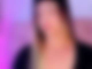 liaa-18's Live Sex Cam Show