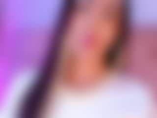 liaa-18's Live Sex Cam Show