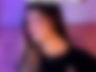 liaa-18's Live Sex Cam Show