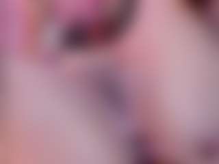 liaa-18's Live Sex Cam Show