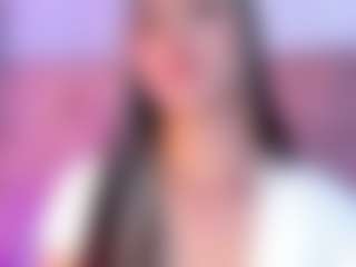 liaa-18's Live Sex Cam Show