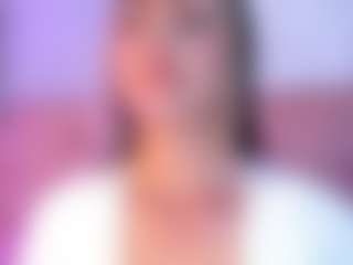 liaa-18's Live Sex Cam Show