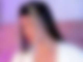 liaa-18's Live Sex Cam Show
