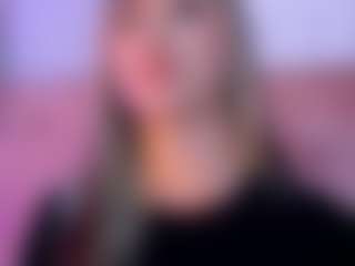 Live cam show with liaa-18 - Smoking on Camsoda