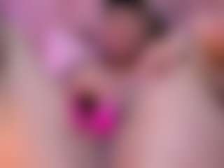 liaa-18's Live Sex Cam Show
