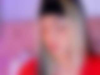 liaa-18's Live Sex Cam Show