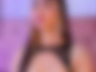 Live cam show with liaa-18 - Bedroom on makecum.org