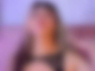 Live cam show with liaa-18 - Amateur on studioflirtlive.com