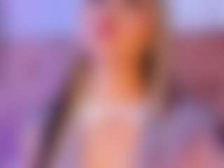 liaa-18's Live Sex Cam Show