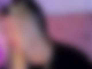 liaa-18's Live Sex Cam Show