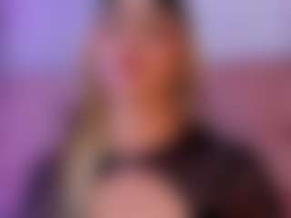 Live cam show with liaa-18 - Dirty Talk on Camsoda