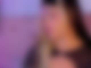 liaa-18's Live Sex Cam Show