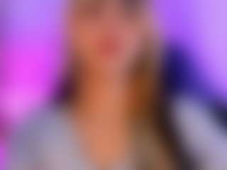 liaa-18's Live Sex Cam Show