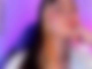 Live cam show with liaa-18 - Normal on AdultVida.com