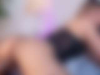 Live cam show with Sky - Sexy on Milfs Live