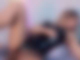 Live cam show with Sky - Sexy on Camming Site