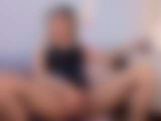 Live cam show with Sky - Slave on alttransgirls
