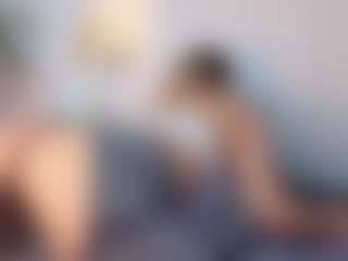 Live cam show with Sky - Skinny on livesuperchat.net