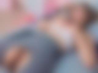 Live cam show with Sky - Drinking on EXY