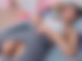 Live cam show with Sky - Facial on Latina Girls