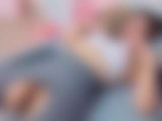 Live cam show with Sky - Skinny on madthumbs