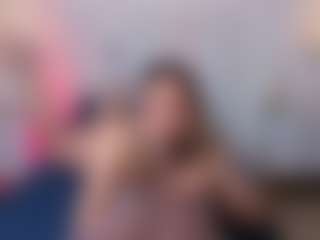 Live cam show with Sky - Small Ass on Camsoda