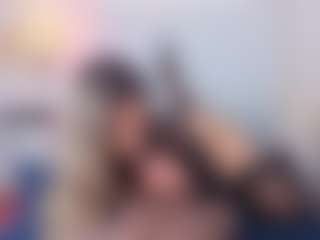 Live cam show with Sky - Double Penetration on Camsoda