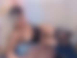 Live cam show with Sky - Lush on Camsoda