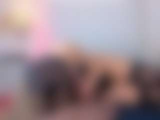 Live cam show with Sky - Big Ass Teen (18+) on SxyPornLive