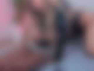 Live cam show with Sky - Bikini on xDating