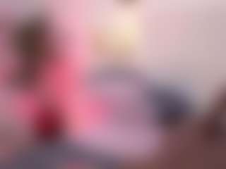 Live cam show with Sky - Lesbian on Instabang