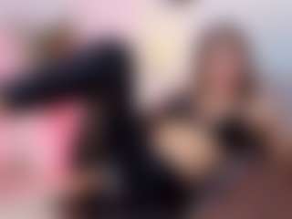 Live cam show with Sky - Smoking on TeamSkeetLive