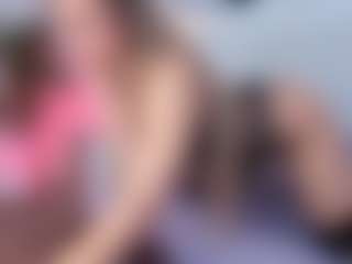 Live cam show with Sky - Petite on Chatstar