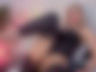 Live cam show with Sky - Squirt on intimatelivegirls.com