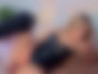 Live cam show with Sky - Skinny on Mixed Magazine Live