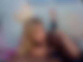Live cam show with Sky - Big Tits on Camsoda