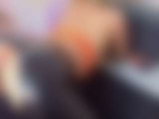 Live-Cam-Show mit Sky - Camel Toe auf Camsoda