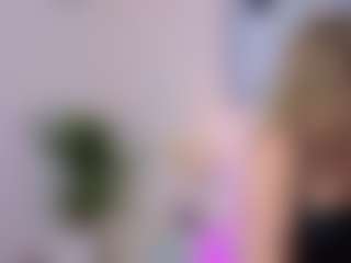 Live cam show with Sky - Sexy on CamSodaAdn