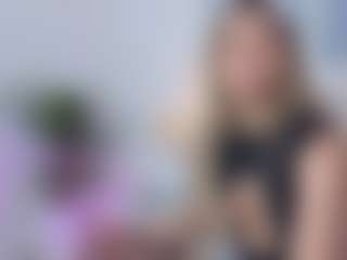 Live cam show with Sky - Skinny Teen (18+) on livesuperchat.net