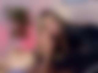 Live cam show with Sky - Living Room on nudelive.tv