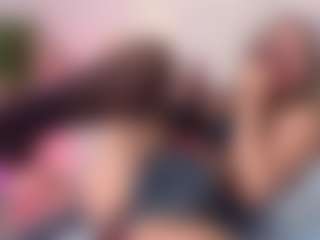 Live cam show with Sky - Lesbian on madthumbs