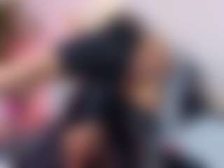 Live cam show with Sky - Petite on liverealitysex.com